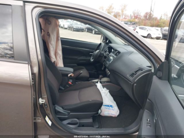 2018 MITSUBISHI OUTLANDER SPORT JA4AR3AU5JU003588 Photo 4