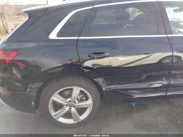 2019 AUDI E-TRON WA1LAAGE3KB022464 Photo 5