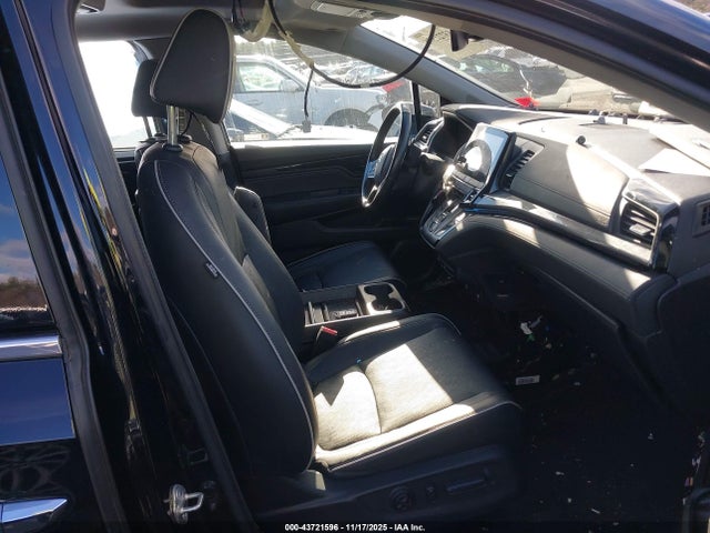 5FNRL6H96MB002556 Honda Odyssey Elite