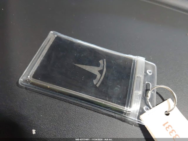 2020 TESLA MODEL Y 5YJYGDEE7LF011058 Photo 10