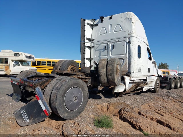 3AKJHHDR1SSVW9636 Freightliner Cascadia 1