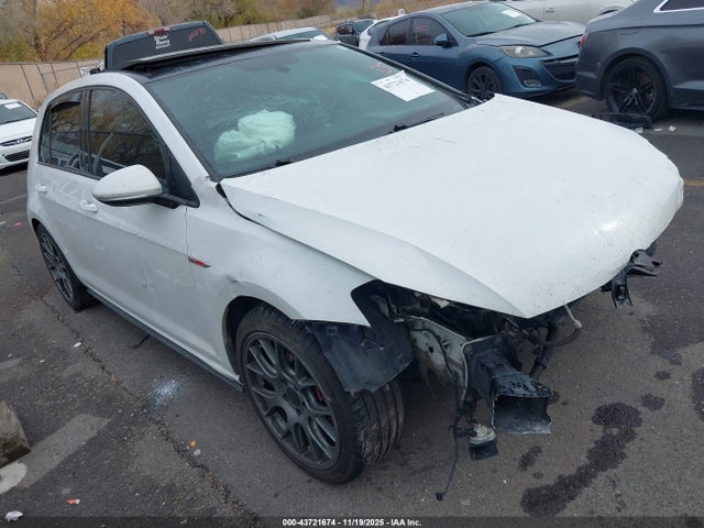 2016 VOLKSWAGEN GOLF GTI 3VW447AUXGM016422