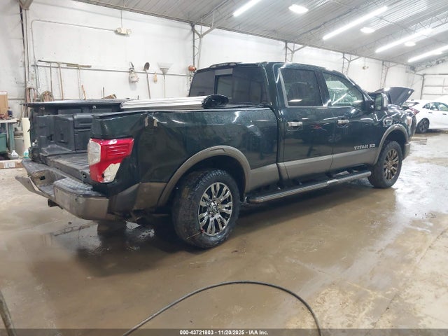 2019 NISSAN TITAN XD 1N6BA1F40KN523558 Photo 3