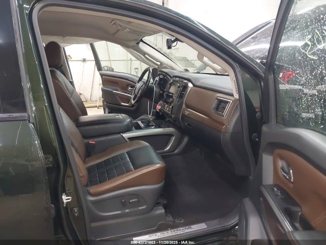 2019 NISSAN TITAN XD 1N6BA1F40KN523558 Photo 4