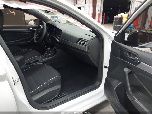 3VWBM7BU7PM012429 Volkswagen Jetta 1.5t Sport