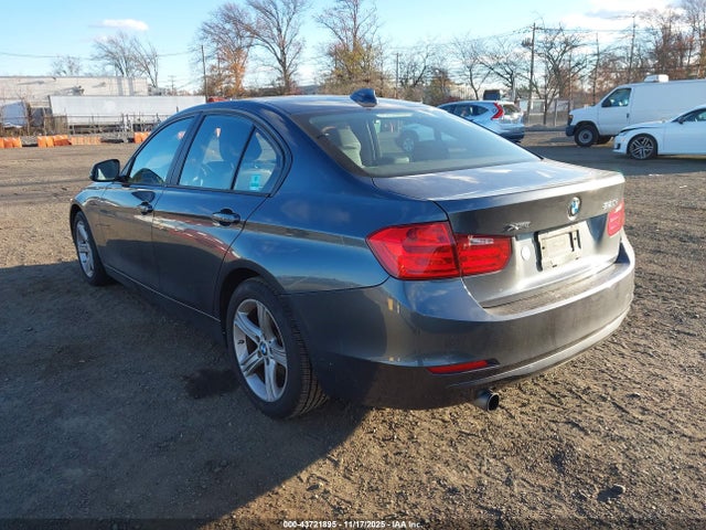 2015 BMW 320I WBA3C3C55FP664188 Photo 2
