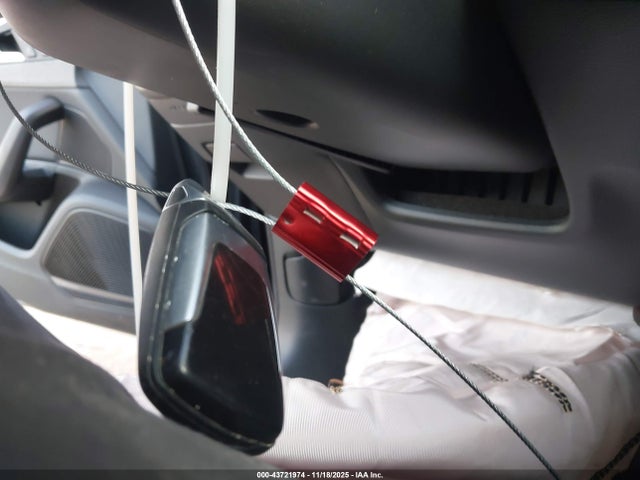 2018 AUDI A4 WAUENAF43JN018632 Photo 10