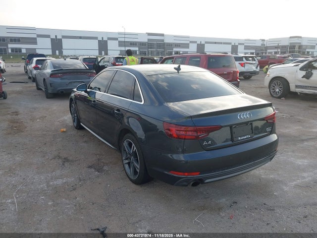 2018 AUDI A4 WAUENAF43JN018632 Photo 2