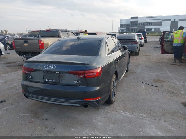 2018 AUDI A4 WAUENAF43JN018632 Photo 3
