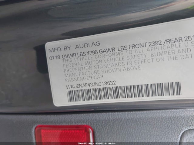 2018 AUDI A4 WAUENAF43JN018632 Photo 8