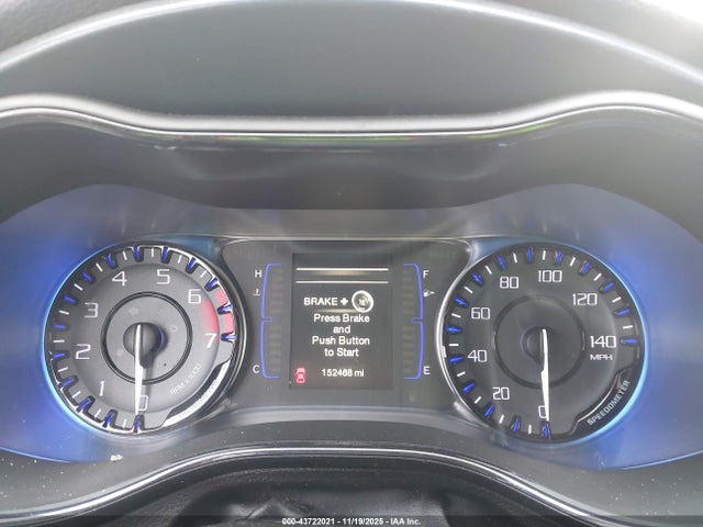 43722021 :رقم المزاد ، 1C3CCCBB0FN587952 vin ، 2015 Chrysler 200 S مزاد بيع