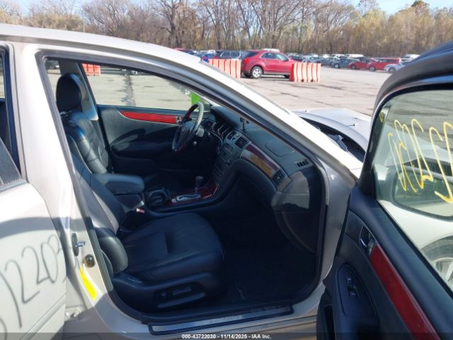 2002 LEXUS ES 300 JTHBF30G020083937 Photo 4