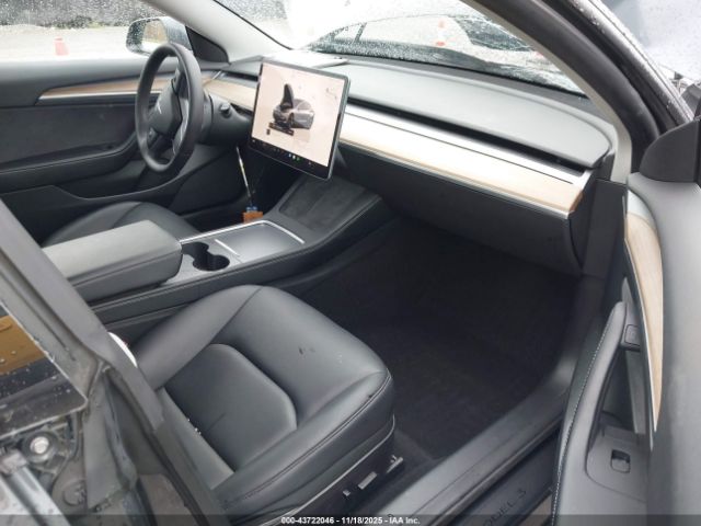 2022 TESLA MODEL 3 5YJ3E1EB2NF241713 Photo 4