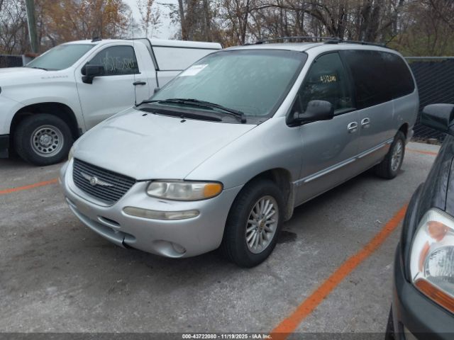 2000 CHRYSLER TOWN & COUNTRY 1C4GP44GXYB525141 Photo 1