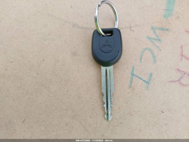 2001 MITSUBISHI MONTERO SPORT JA4LS21H01P051380 Photo 10