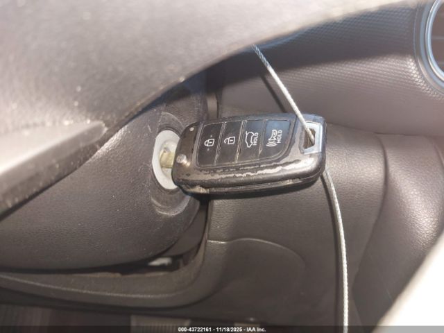 2021 HYUNDAI KONA KM8K12AA6MU643178 Photo 10