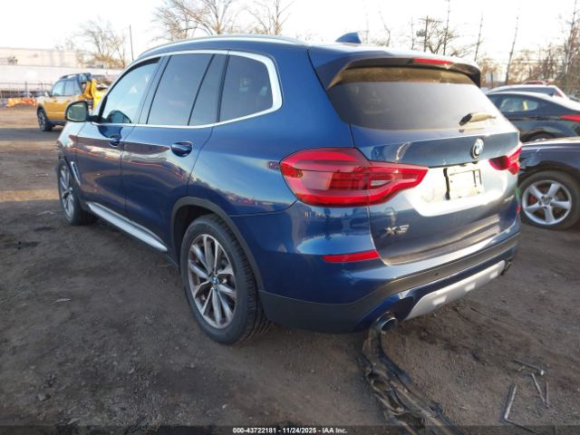2019 BMW X3 5UXTR9C53KLP83572 Photo 2