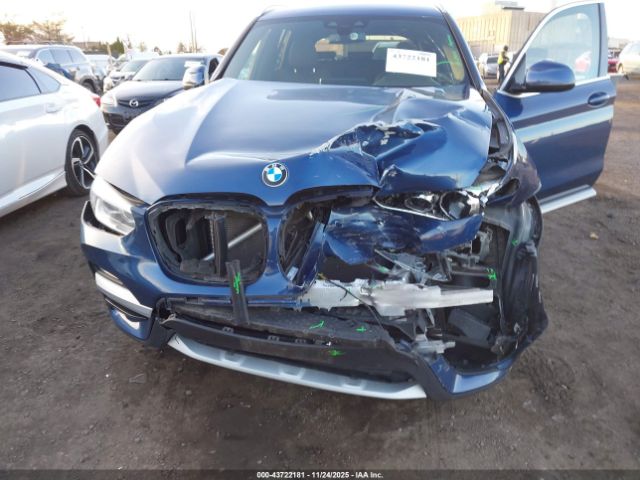 2019 BMW X3 5UXTR9C53KLP83572 Photo 5