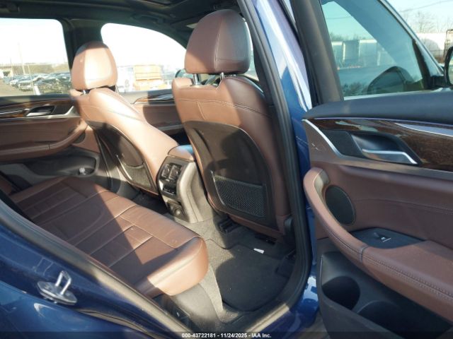 2019 BMW X3 5UXTR9C53KLP83572 Photo 7