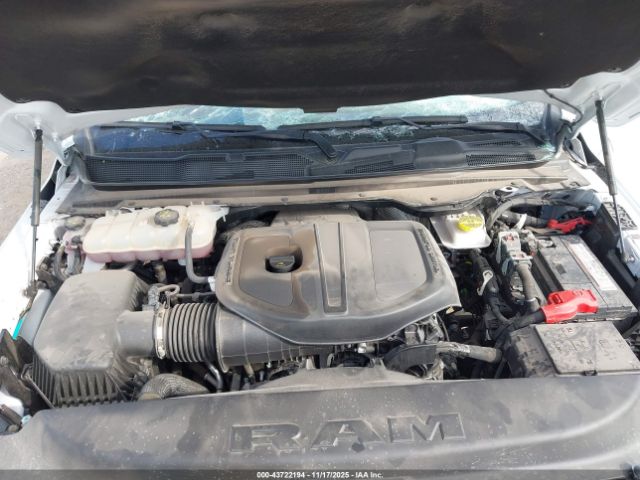 2025 RAM 1500 1C6SRFFPXSN523724 Photo 9