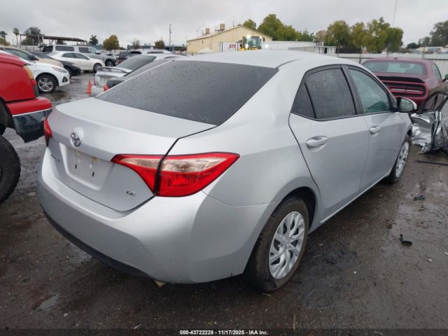 2017 TOYOTA COROLLA 5YFBURHE6HP693403 Photo 3