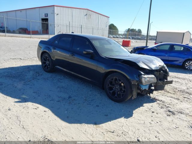 2019 CHRYSLER 300 2C3CCABG2KH517193