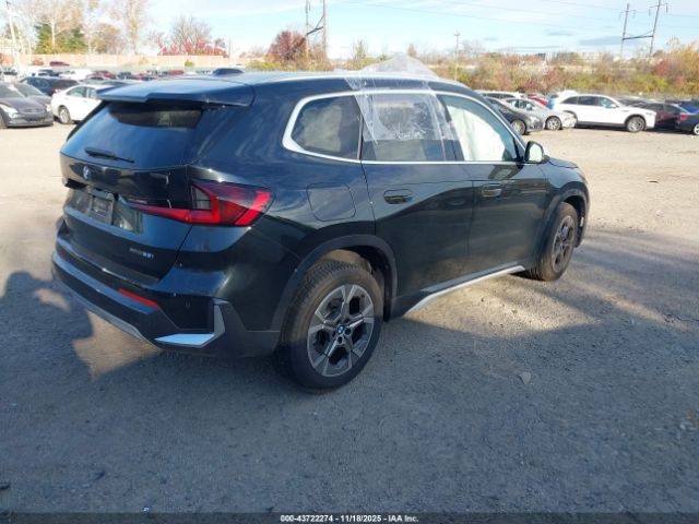 2024 BMW X1 WBX73EF08R5Y86744 Photo 3