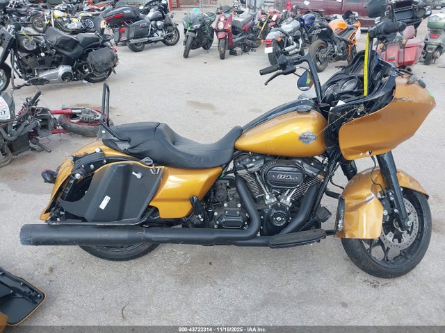 1HD1KTP13PB645818 Harley-Davidson FLTRXS