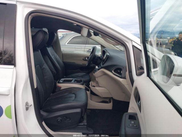 2022 CHRYSLER PACIFICA 2C4RC1BG9NR155223 Photo 4