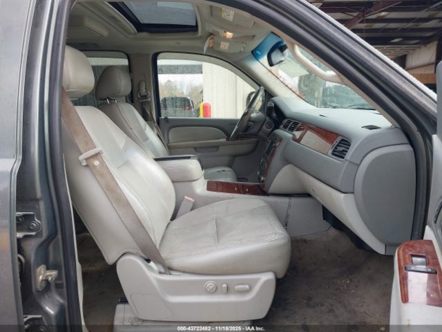 2011 CHEVROLET TAHOE 1GNSCCE00BR178622 Photo 4