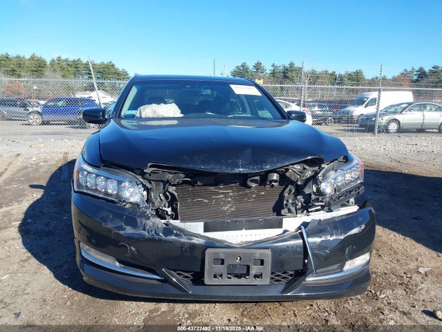 JH4KC1F58HC000376 Acura RLX