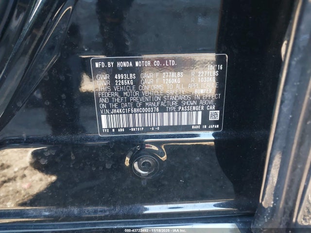JH4KC1F58HC000376 Acura RLX