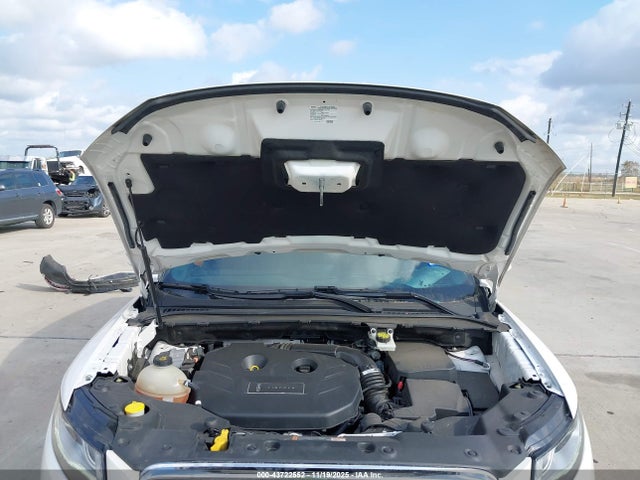 Lincoln Mkc Reserve 2019 5LMCJ3C99KUL38880 Image 10