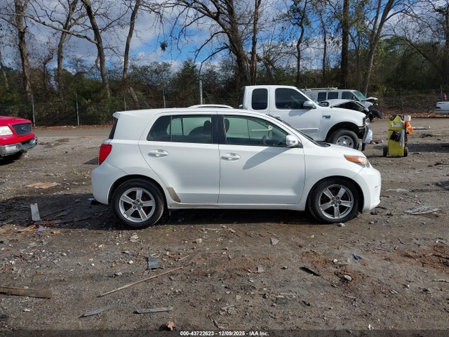 Scion XD 2014 JTKKUPB44E1041375 Image 13