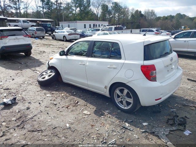 Scion XD 2014 JTKKUPB44E1041375 Image 3