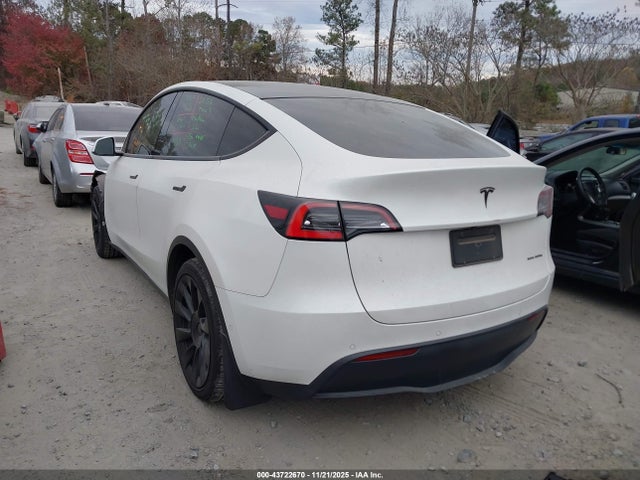 2020 TESLA MODEL Y 5YJYGDEE0LF048906 Photo 2