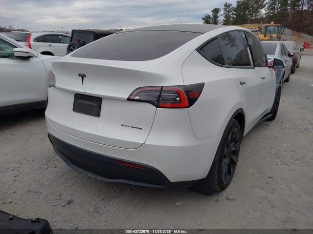 2020 TESLA MODEL Y 5YJYGDEE0LF048906 Photo 3
