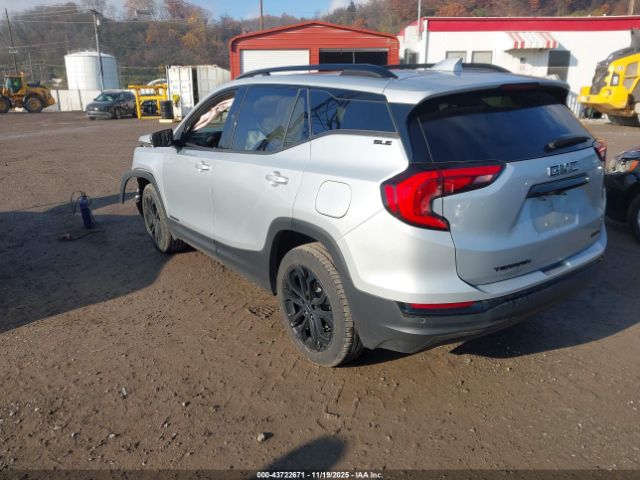 2021 GMC TERRAIN 3GKALTEVXML319226 Photo 2