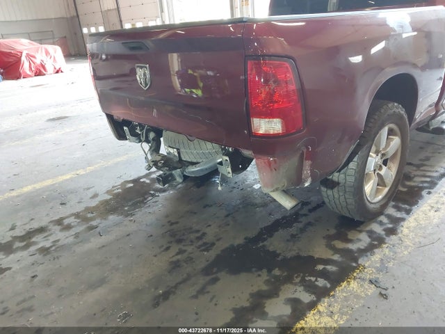 1C6RR7FG6KS519482 RAM 1500 Classic Tradesman 4x4 6&#039;4 Box