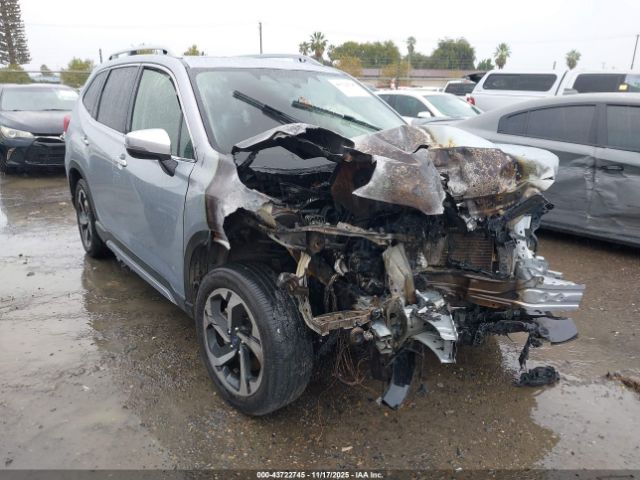 2022 SUBARU FORESTER JF2SKARC6NH525189