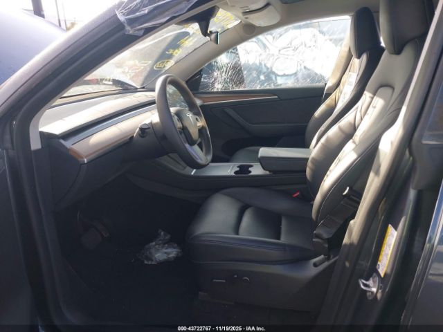2023 TESLA MODEL Y 7SAYGAEE6PF743446 Photo 4