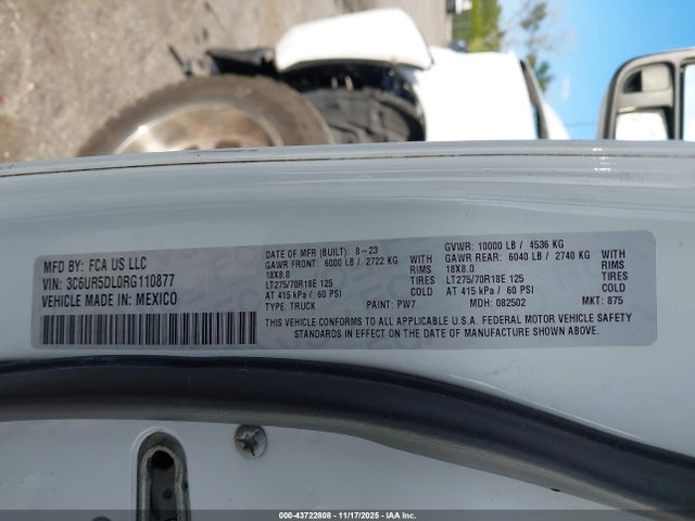 3C6UR5DL0RG110877 RAM 2500 Big Horn 4x4 6&#039;4 Box
