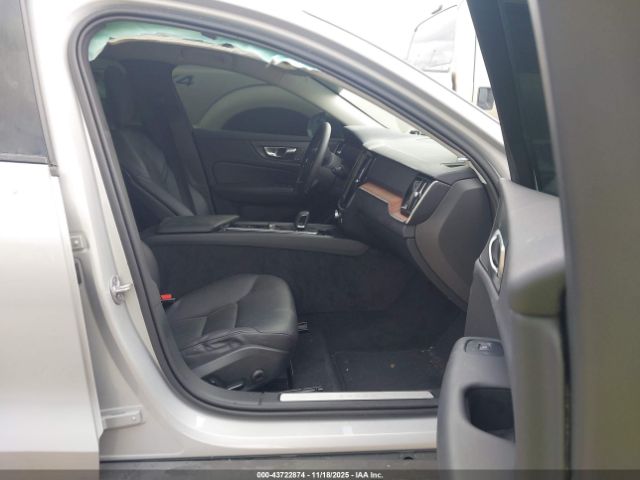 2025 VOLVO V60 CROSS COUNTRY YV4L12WK1S2149245 Photo 4