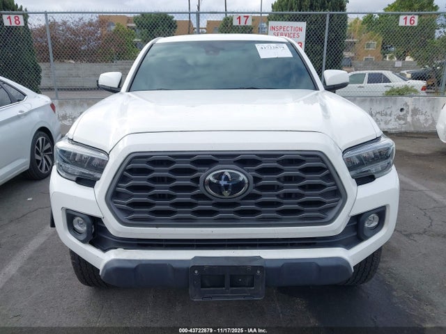 3TMCZ5AN4PM647731 Toyota Tacoma Trd Off Road