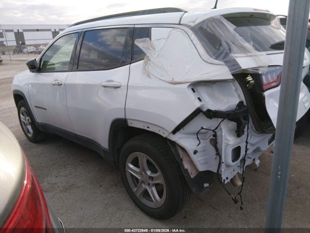 2023 JEEP COMPASS 3C4NJDBN9PT553441 Photo 2