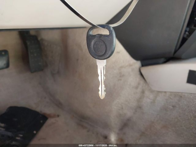 2005 CADILLAC CTS 1G6DP567550108171 Photo 10