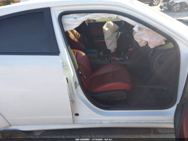 2021 DODGE CHARGER 2C3CDXL99MH637382 Photo 4