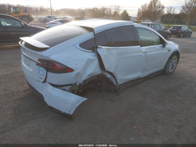 2018 TESLA MODEL X 5YJXCDE26JF141343 Photo 3