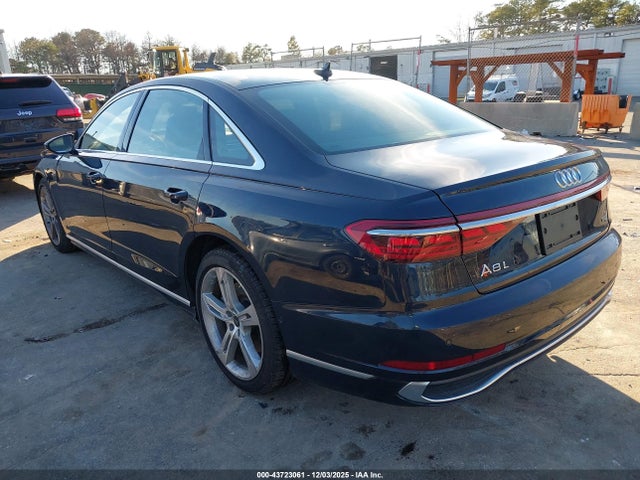 2025 AUDI A8 WAULDAF85SN012684 Photo 2