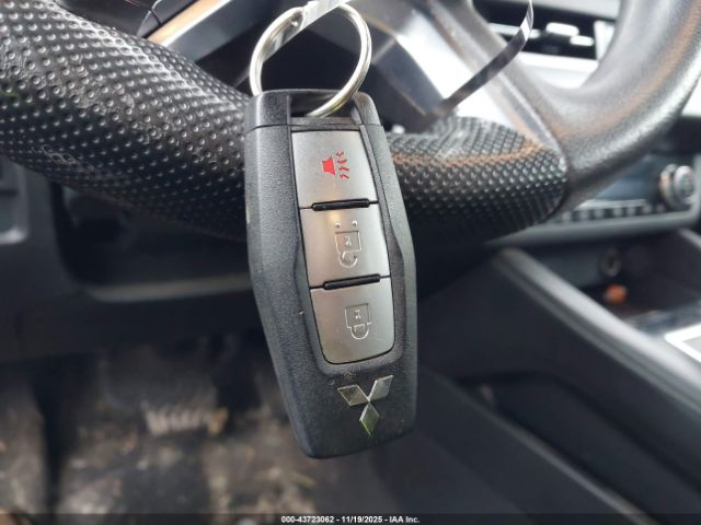 2022 MITSUBISHI OUTLANDER JA4J4TA88NZ018421 Photo 10